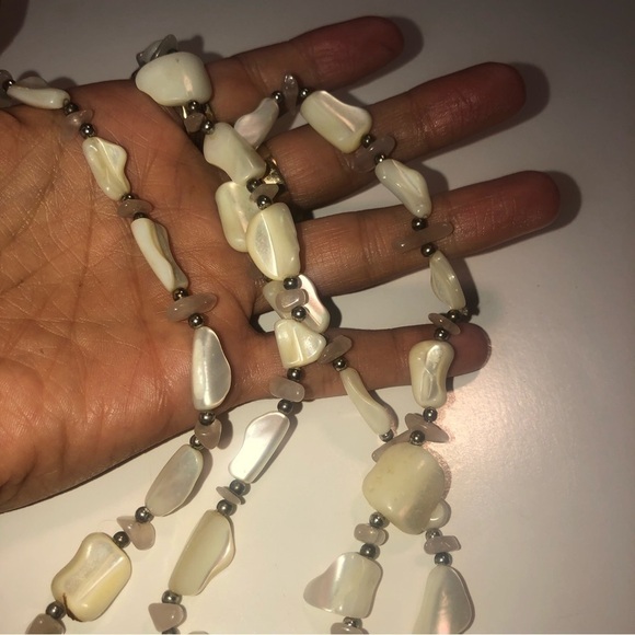 VTG Mother Of Pearl MOP & Rose Quartz Stone Beaded Endless Necklace No Clasp 31” - Picture 4 of 5